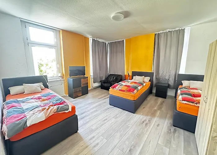 Lavalya Zimmervermittlung * Wuppertal